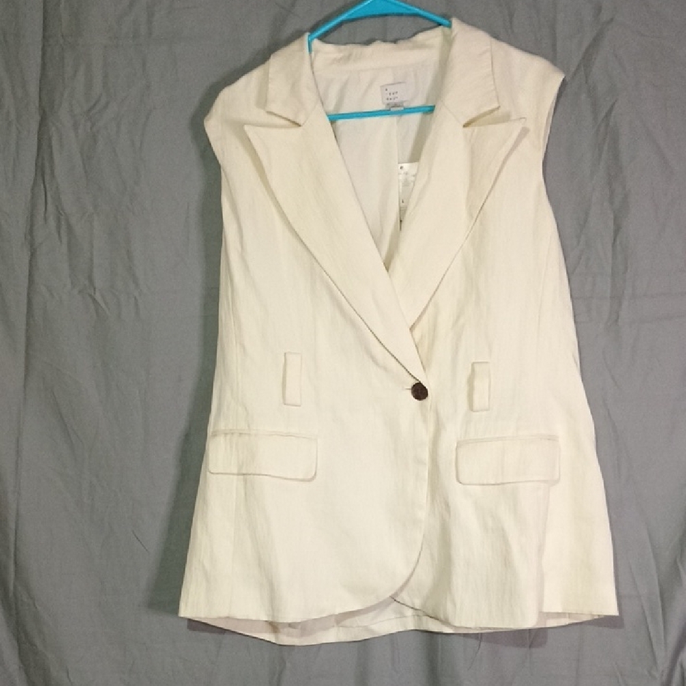 a new day Cream Sleeveless Blazer Jacket